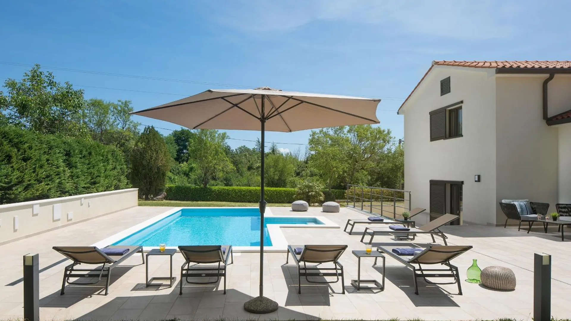 Villa Del Sol With Large Garden Perfect For Families Labin  Kroatien